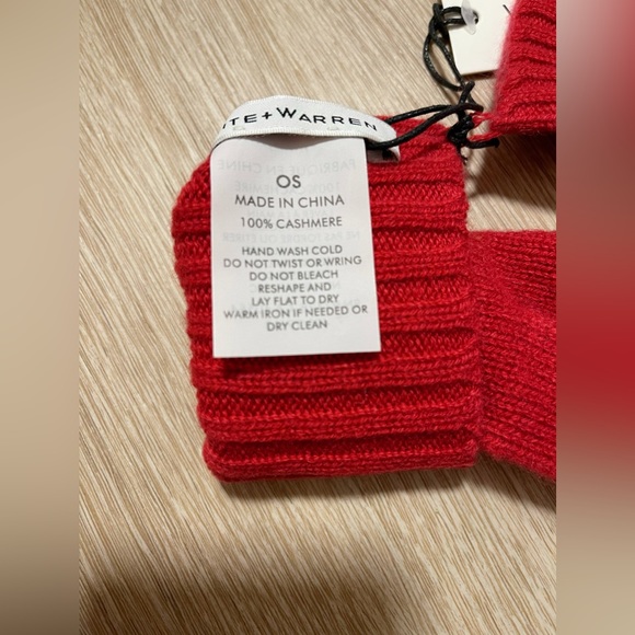White+warren red Cashmere Ribbed Pop Top Gloves - Picture 5 of 6